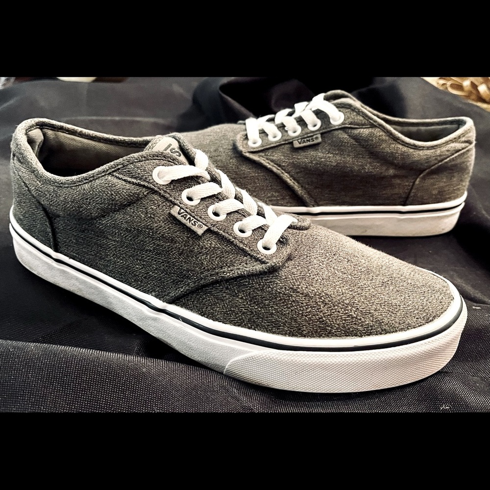 Vans Atwood sneaker, Mens size 9 grey canvas
